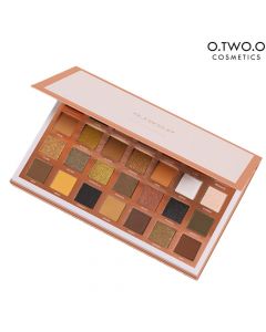  O.TWO.O 28 COLORS EYESHADOW PALETTE باليت شادو اسينس 28 لون من او تو او